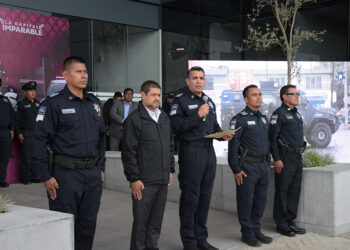Entrega SSC uniformes a elementos operativos de la Policía de la Ciudad