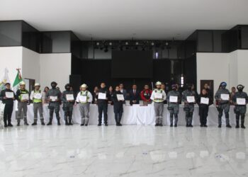 Reconoce Armando Aguirre labor indispensable de paramédicos de Coronango