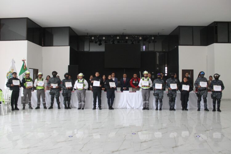 Reconoce Armando Aguirre labor indispensable de paramédicos de Coronango