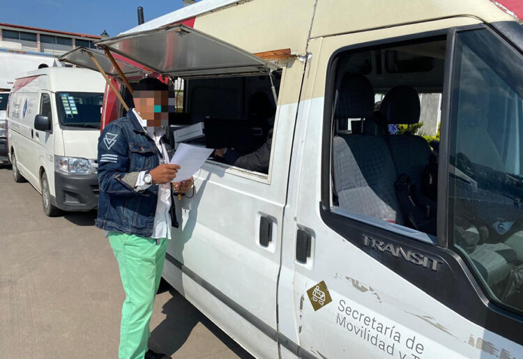 Por cobros indebidos, proveedor de licencias en Movilidad separa del cargo a trabajador