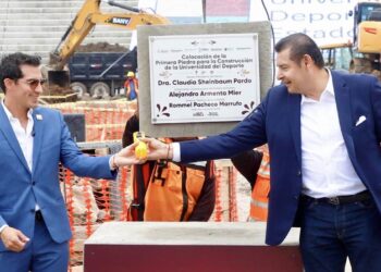 En Puebla se hacen las cosas bien, reconoce Rommel Pacheco, al arrancar construcción de Universidad del Deporte