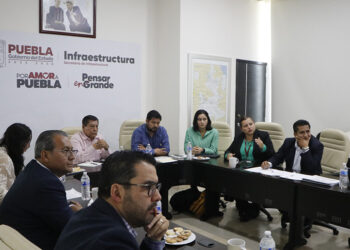 Gobierno estatal y CONAGUA sostienen reunión para garantizar saneamiento del Río Atoyac