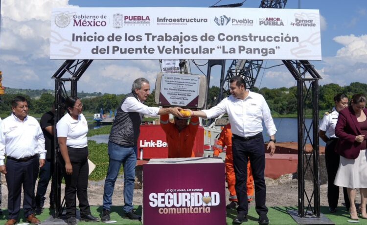 El gobernador Alejandro Armenta y el presidente municipal Pepe Chedrui inician el puente“La Panga”