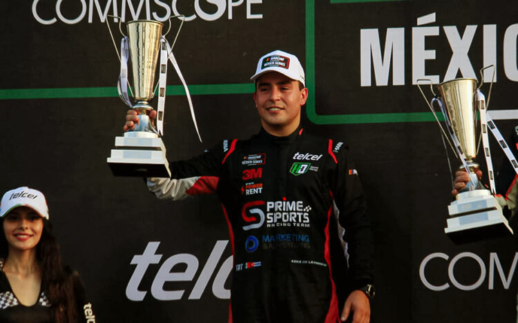 Con gran remontada, Koke de la Parra sube al podio de NASCAR Challenge en Monterrey