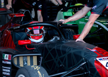 Cerca del podio Diego de la Torre en Carrera 1 en Paul Ricard y puntos clave en las competiciones restantes