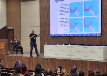 Gobierno de la Ciudad capacita a personal educativo para proteger a la población escolar durante lluvias