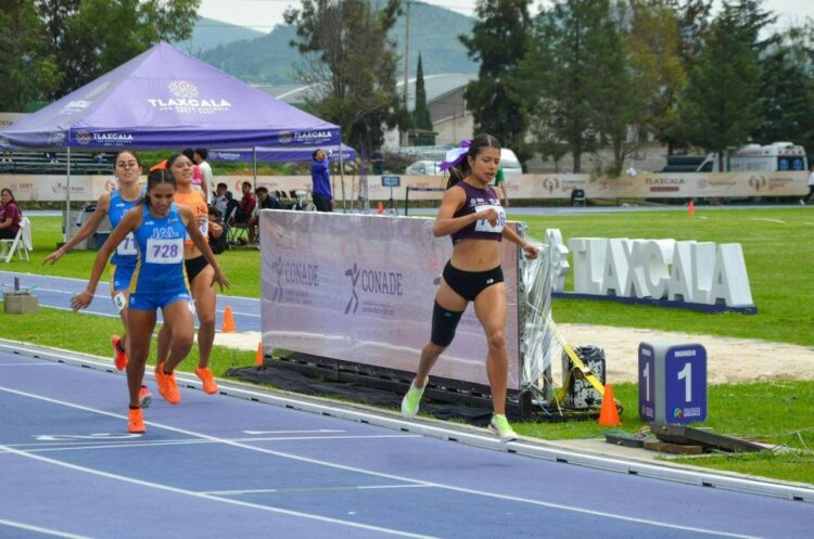 Nissi Bautista gana medalla de oro en 800 mts. Planos en la Olimpiada Nacional CONADE 2025