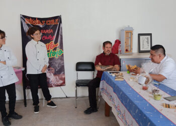 Elabora Escuela de Gastronomía del SMDIF proyectos para personas con diabetes y problemas digestivos