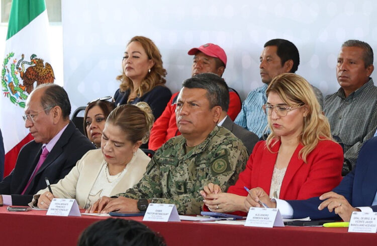 Suman esfuerzos autoridades e iniciativa privada para reforzar seguridad en carreteras