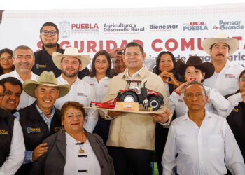 Gobierno de Puebla cumple un sueño: 27 módulos de maquinaria, drones y tractores