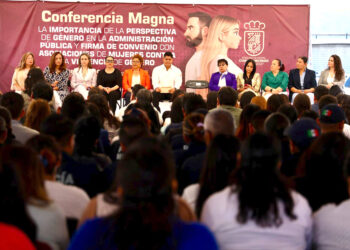 Recibe Omar Muñoz reconocimiento de asociaciones civiles por su compromiso contra la violencia de género