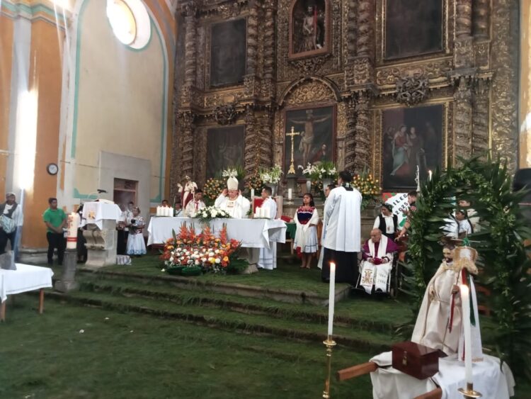 Arzobispo Sánchez Espinosa realizó visita pastoral por la Sierra Norte