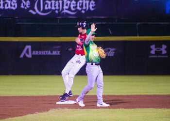 Piratas se queda con el triunfo sobre los Pericos
