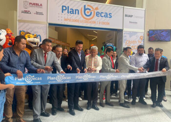 La UTH presenta su oferta académica en Puebla
