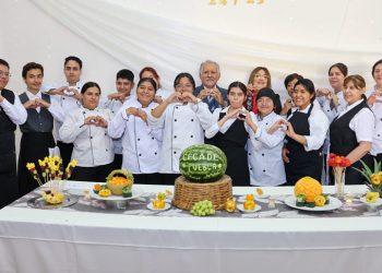 Jóvenes del CECADE se gradúan en gastronomía y fortalecen su seguridad económica y laboral