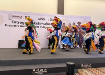 Coyomeapan presente en la conmemoración del Día Internacional de los Pueblos Indígenas