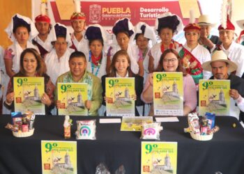 Noveno Encuentro Nacional de Voladores en Cuetzalan da certeza a tradiciones