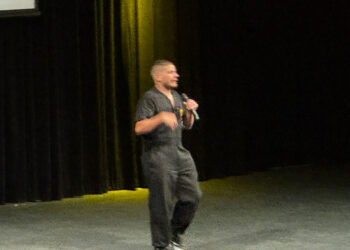 John Acosta Presentó su Show de Stand Up Comedy en Caracas: ¡Sold Out!