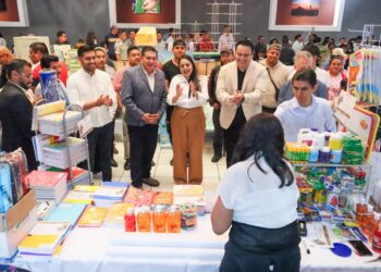 Inaugura Tonantzin Fernández la Feria del Regreso a Clases Profeco 2025