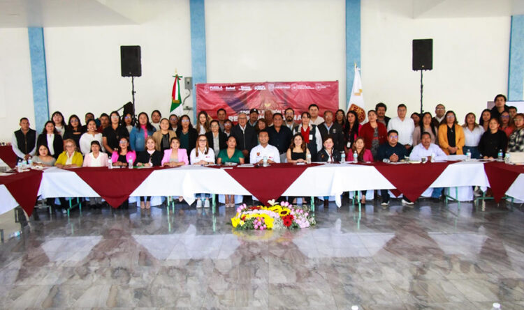Roberto Solís Valles, encabezó la Segunda Reunión de la Red Jurisdiccional de Municipios