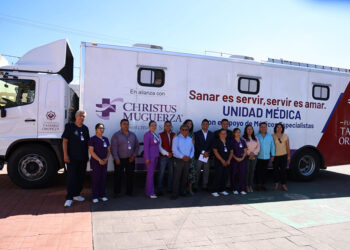 Encabezan Omar Muñoz y Norma Pimentel jornada de salud en Cuautlancingo
