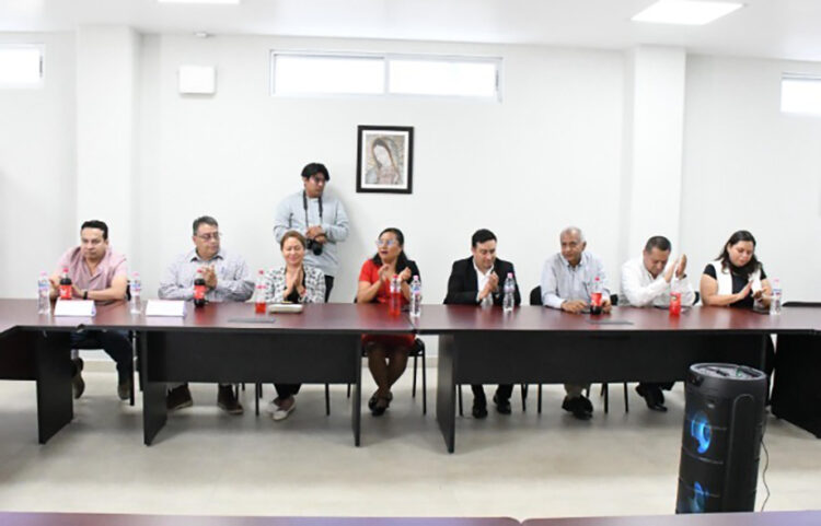 UTH y AGA garantizan educación dual con impacto social y laboral