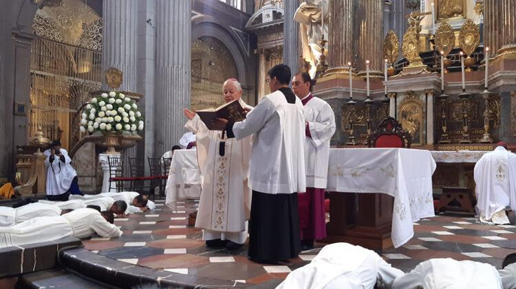 10 Diáconos transitorios para la Arquidiócesis Angelopolitana