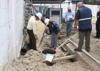 Contraloría Municipal supervisa avance de obras del colector pluvial en CMERI de SMDIF