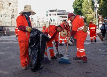 Refuerza Gobierno de la Ciudad la limpieza en el Centro Histórico con una intervención integral