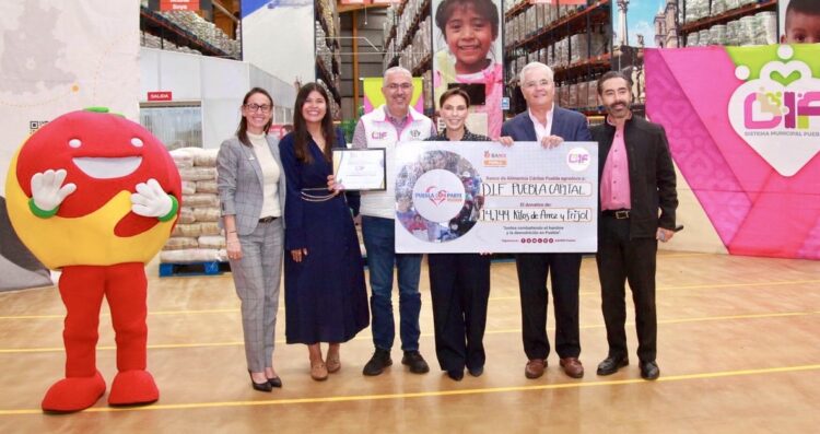 Entrega MariElise Budib donativo de 14 mil kilos de arroz y frijol al Banco de Alimentos Cáritas