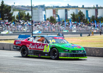 AGA Racing Team y Alex de Alba Jr., subieron al podio y se mantienen en la pelea de los playoffs