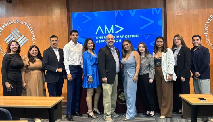 Estudiantes de la Anáhuac Puebla toman protesta en la red global de marketing más importante
