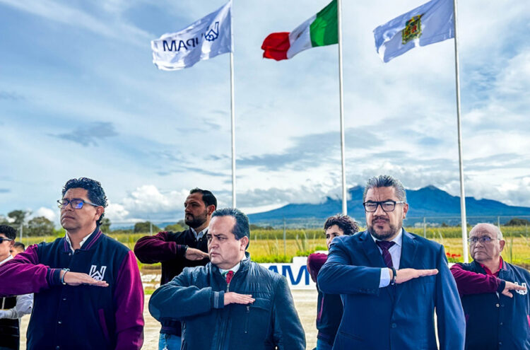 UPAM conmemora CCXV aniversario del inicio de la Independencia de México