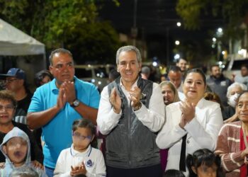 Inaugura Pepe Chedraui modernización de luminarias LED en la junta auxiliar de San Baltazar Campeche