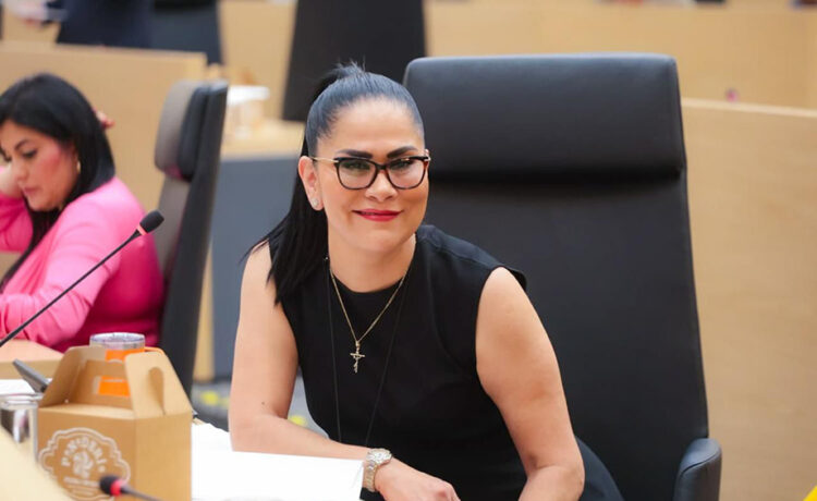 Presenta Fedrha Suriano, iniciativa en materia de seguridad en fraccionamientos y condominios de Puebla
