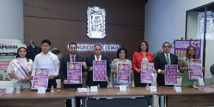 Autoridades de San Miguel Xoxtla presentan cartel oficial de la 33ª Feria de la Chamarra en el Congreso del Estado