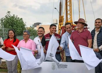 Omar Muñoz encabeza perforación de pozo en Sanctorum