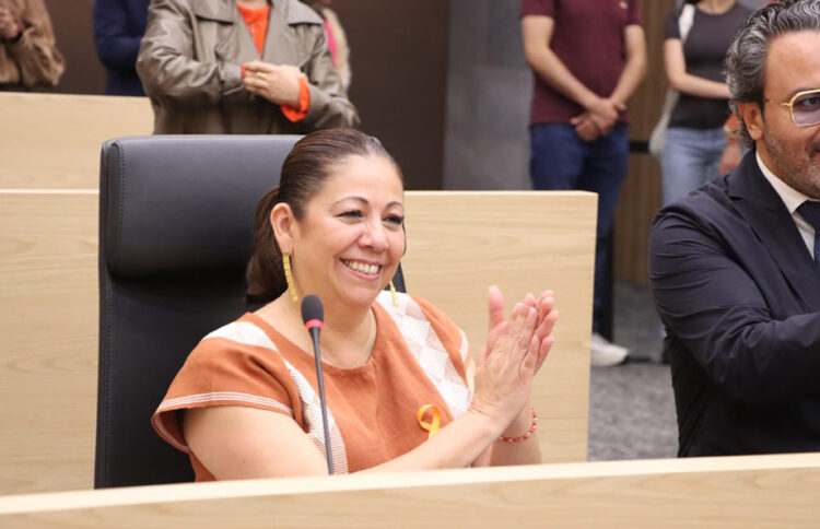 Promueven en Congreso reconocimiento a maestras y maestros; “daremos paso firme para reivindicar la labor docente”: Laura Artemisa