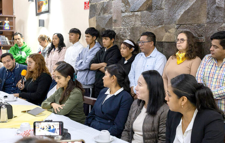 Denuncian amenazas de Osorno y Kuri en el Bachillerato Calmécac