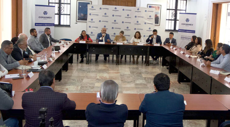 COPARMEX Puebla convoca a sus empresas socias de seguridadprivada para dar seguimiento a la instalación de cámaras y alarmasen fraccionamientos y con ello fortalecer la estrategia de seguridad