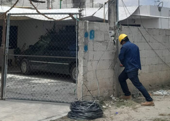 Inician trabajos de bajadas de luz en Concepción Capulac