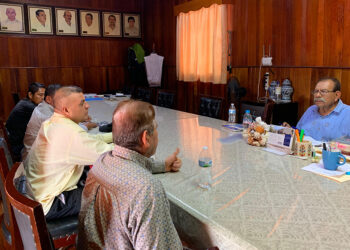 Piden rehabilitación de caminos en Tecomatlán