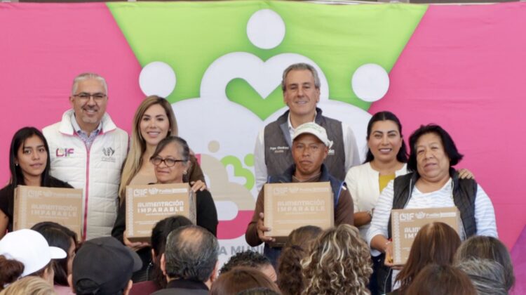 Entrega Pepe Chedraui apoyos alimentarios a familias de San Baltazar Campeche
