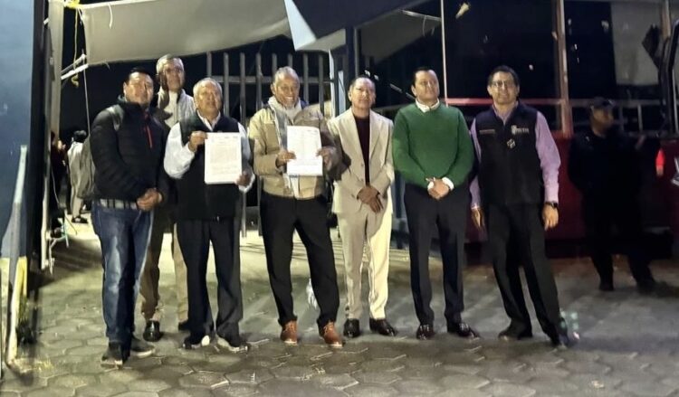 Gobierno de Puebla y estudiantes acuerdan reiniciar clases presenciales en el ITSST