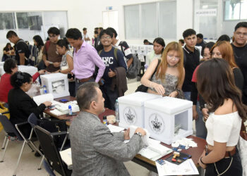 Sin incidentes, universitarios continúan jornada electoral en las diferentes sedes