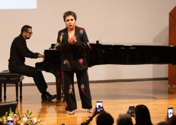 Otorgan Medalla Bellas Artes 2025 a la mezzosoprano María Luisa Tamez