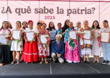 Cocineras tradicionales poblanas reciben premio nacional de “¿A qué sabe la patria?”