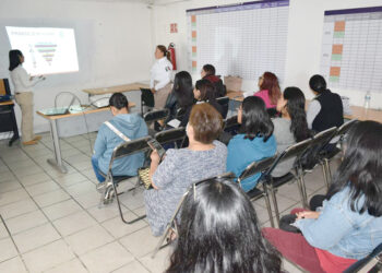 Gobierno de San Pedro Cholula realiza cursos de manejo para mujeres