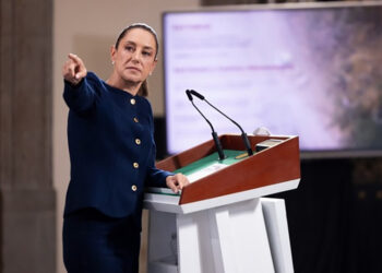 Anuncia Presidenta Claudia Sheinbaum inversión inicial de 10 mil mdp en apoyos directos a damnificados por las lluvias