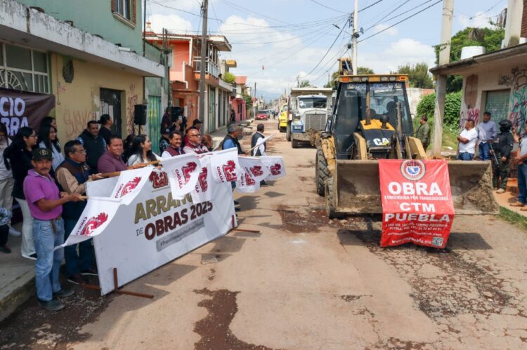 «No sólo pavimentamos calles, dignificamos la vida de las y los cholultecas»: Tonantzin Fernández